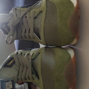 Men Saucony Jazz shoes